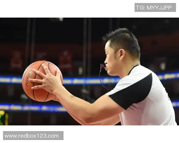 姚明怒吼裁判引发热议球场上情绪失控的背后故事揭秘